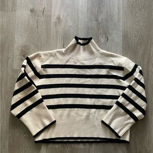 deluc striped cream & black mock neck sweater size small